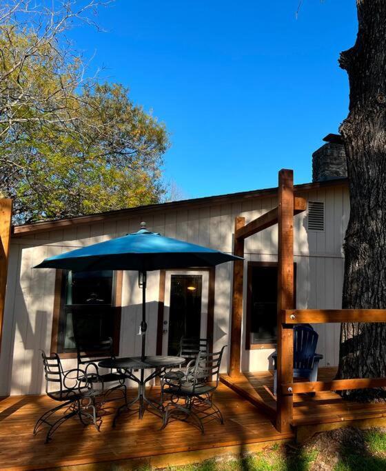 South Austin Serendipity Hideout W/ Infrared Sauna Apartment Exterior photo